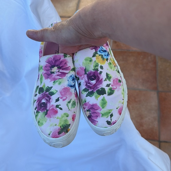 Christian Siriano Women's Floral Slip-On Sneakers - Picture 7 of 7
